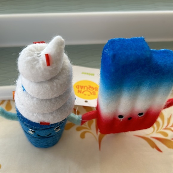 Sun Squad Decor Felt Ice Cream Cone 🍦 & Ice Cream Figures with Tag Target 🎯 - Picture 6 of 7